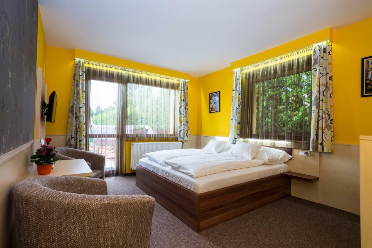 Hotel Mayer Alsooers 外观 照片